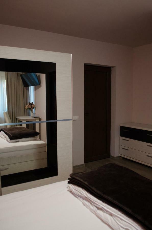 Panoramic Hotel Baia-Sprie Ngoại thất bức ảnh